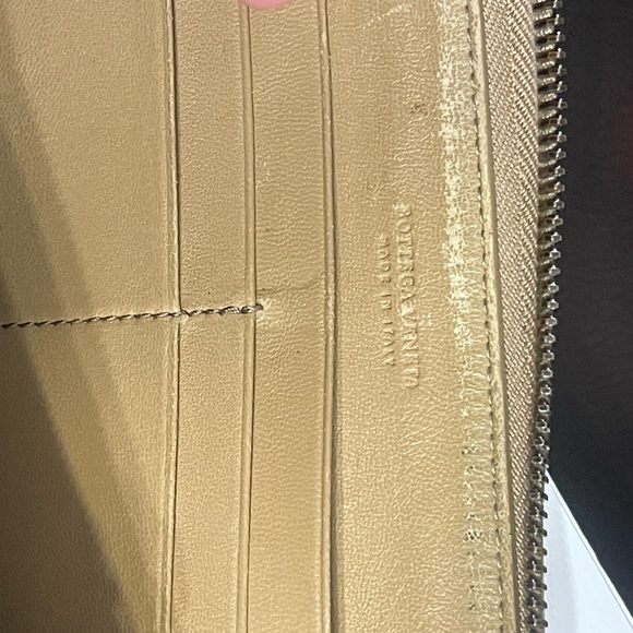 Bottega Veneta Tan Leather Wallet - Picture 8 of 10